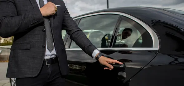 Airport specialist car service at EWR terminal